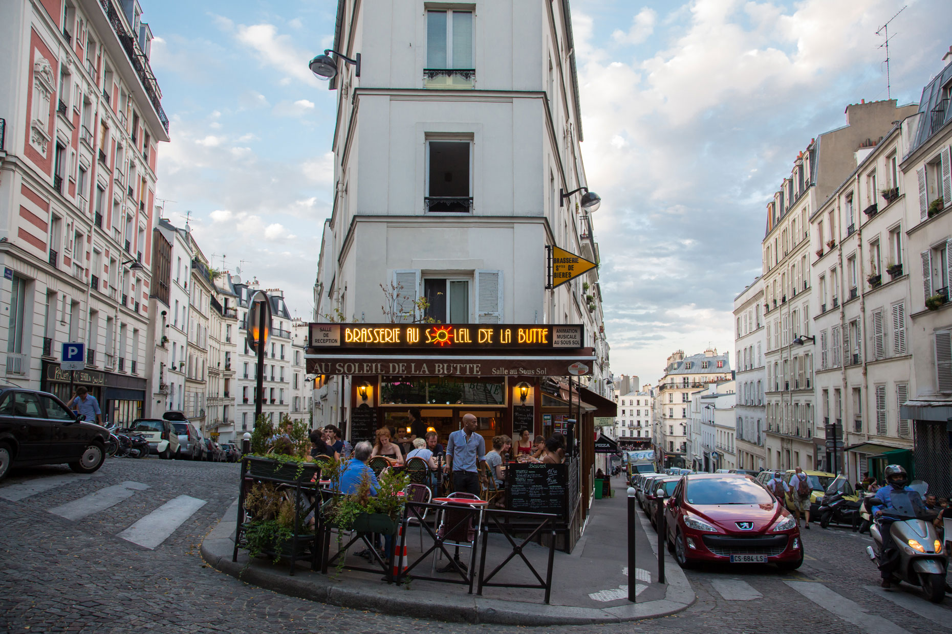 Montmartre Brasserie